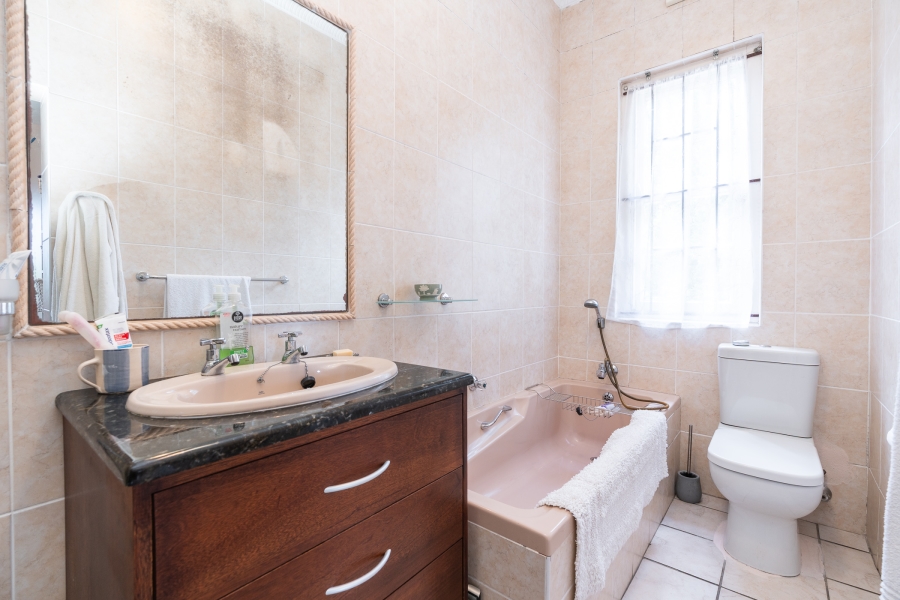 3 Bedroom Property for Sale in Pinelands Western Cape